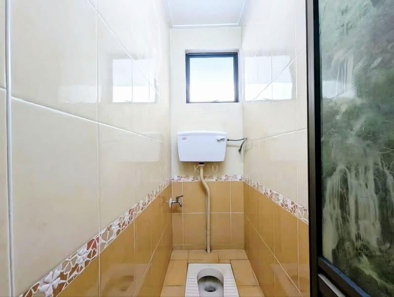 Rumah Teres 2 Tingkat untuk Dijual di Seksyen 1 (Petaling Jaya) - Prem Kumar - Bathroom - PropertyGuru.com.my