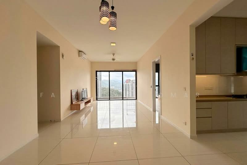 Kondominium untuk Dijual di Seri Riana Residence - Faisal Abu Omar - Living Room - PropertyGuru.com.my