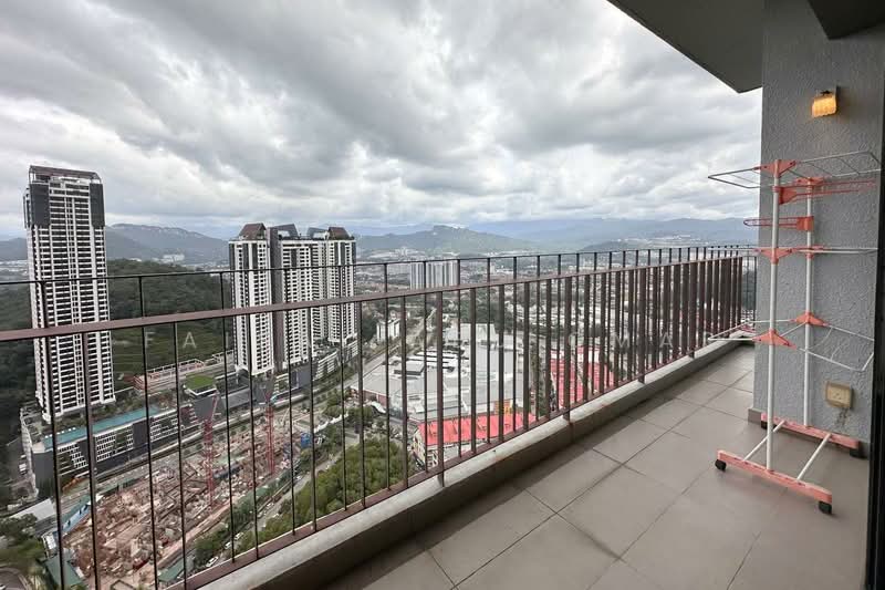 Kondominium untuk Dijual di Seri Riana Residence - Faisal Abu Omar - Balcony - PropertyGuru.com.my