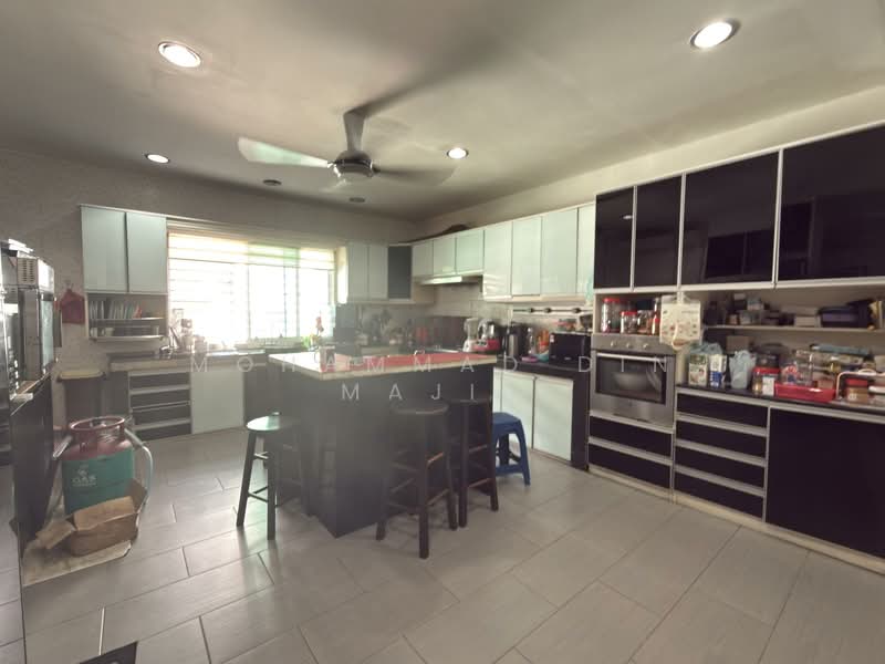 Rumah Banglo untuk Dijual di Shah Alam (Selangor) - Mohammad Din Majid - Kitchen - PropertyGuru.com.my