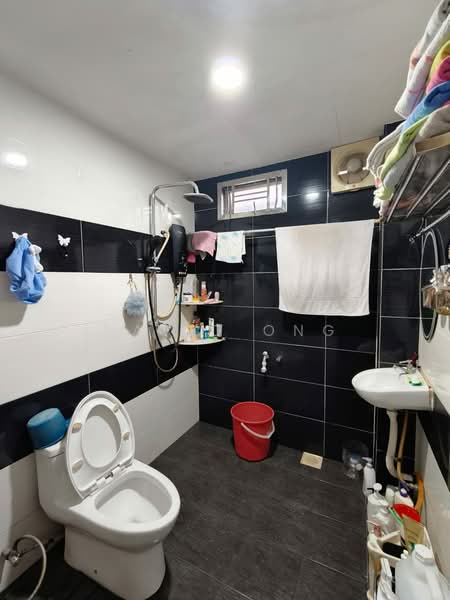 Rumah Teres 2 Tingkat untuk Dijual di Skudai (Johor) - David Ong - Bathroom - PropertyGuru.com.my