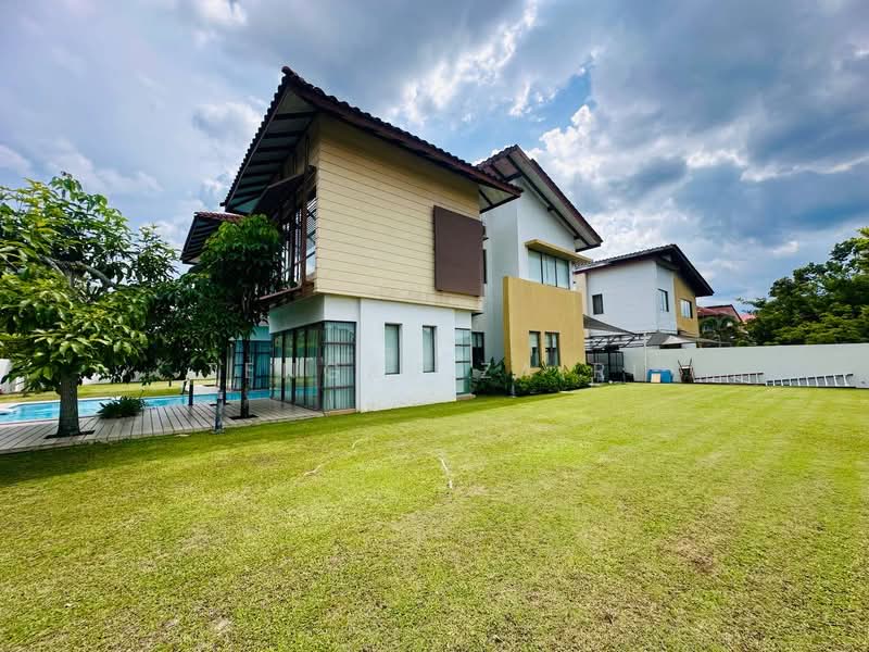 Bungalow for Sale in Bandar Seri Putra (Bangi) - Tengku Zairi - Exterior - PropertyGuru.com.my