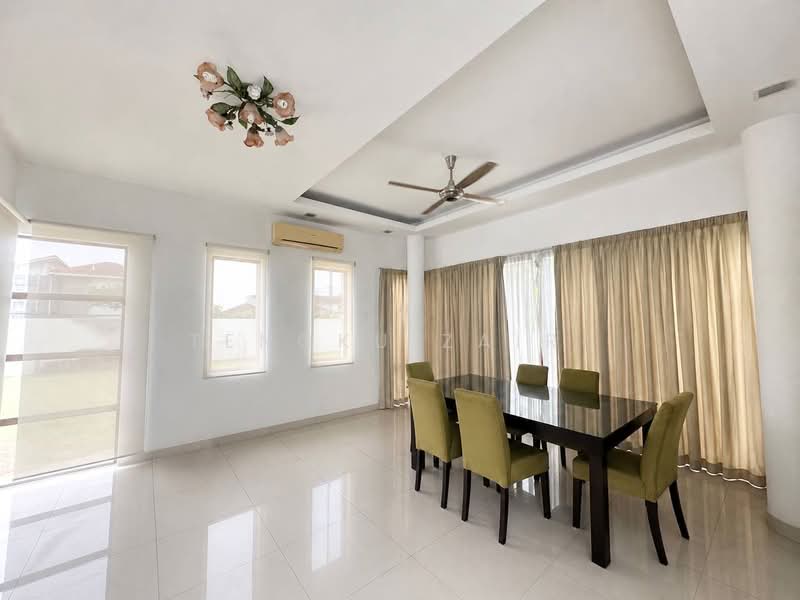 Bungalow for Sale in Bandar Seri Putra (Bangi) - Tengku Zairi - Dining Room - PropertyGuru.com.my