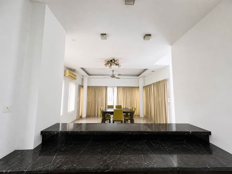 Bungalow for Sale in Bandar Seri Putra (Bangi) - Tengku Zairi - Dining Room - PropertyGuru.com.my