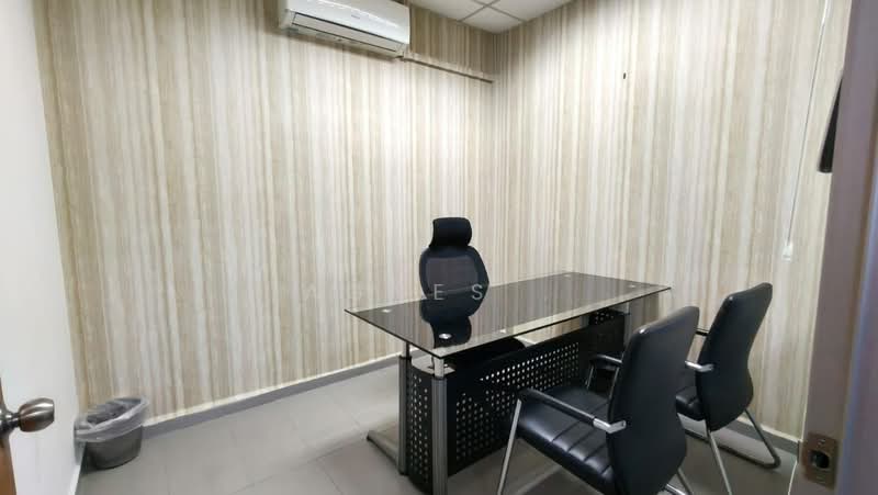 Shop / Office for Rent in Taman Molek (Johor Bahru) - Agnes . - Interior - PropertyGuru.com.my