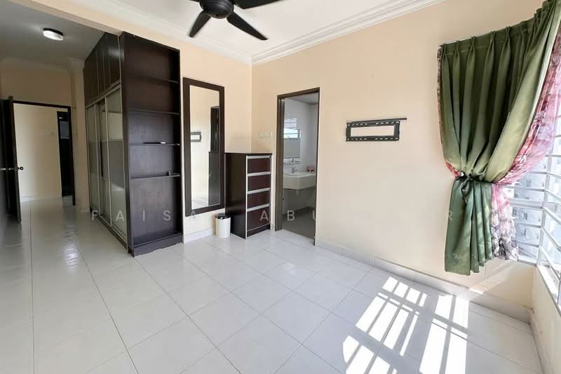 Condominium for Sale at Symphony Heights (Simfoni Heights) - Faisal Abu Omar - Bedroom - PropertyGuru.com.my