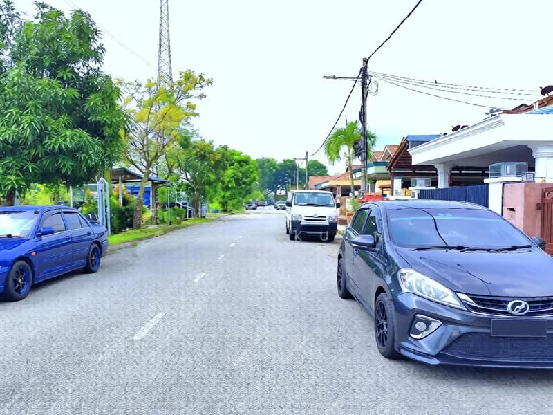 2-storey Terraced House for Sale in Bandar Bukit Tinggi (Klang) - Alice Kuon - Exterior - PropertyGuru.com.my