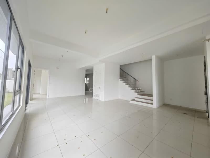 Semi-Detached House for Sale in Bandar Gamuda Gardens (Rawang) - Alice Low - Living Room - PropertyGuru.com.my