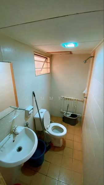 Rumah Bandar untuk Dijual di Batu Caves (Selangor) - Cammy N - Bathroom - PropertyGuru.com.my