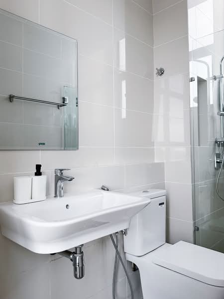 Kondominium untuk Disewa di Waltz Residences - Irma Rose - Bathroom - PropertyGuru.com.my