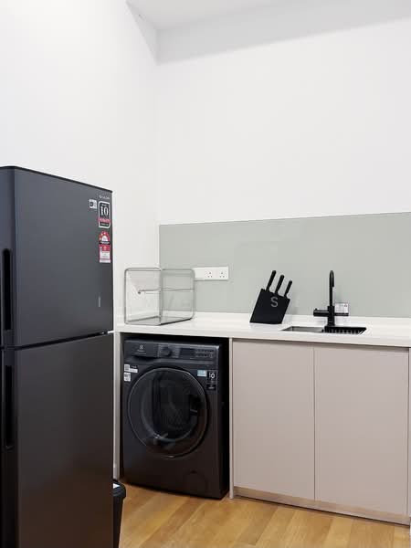 Kondominium untuk Disewa di Waltz Residences - Irma Rose - Kitchen - PropertyGuru.com.my