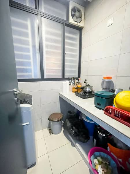 Service Residence for Sale at The Link 2 @ Bukit Jalil (Serviced Residences) - Dann Ng - Kitchen - PropertyGuru.com.my