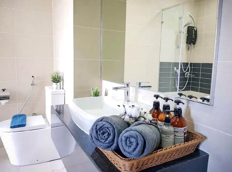 Service Residence for Sale at The Link 2 @ Bukit Jalil (Serviced Residences) - Dann Ng - Bathroom - PropertyGuru.com.my
