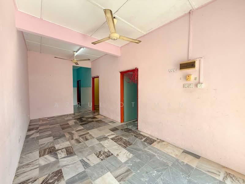 1-storey Terraced House for Sale in Bandar Seremban Selatan (Seremban) - Azrul Othman - Interior - PropertyGuru.com.my