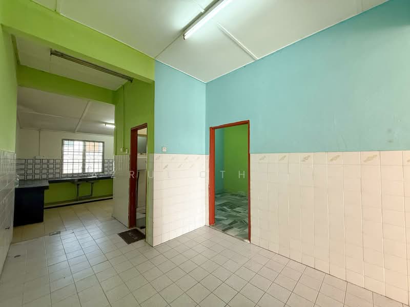 1-storey Terraced House for Sale in Bandar Seremban Selatan (Seremban) - Azrul Othman - Kitchen - PropertyGuru.com.my