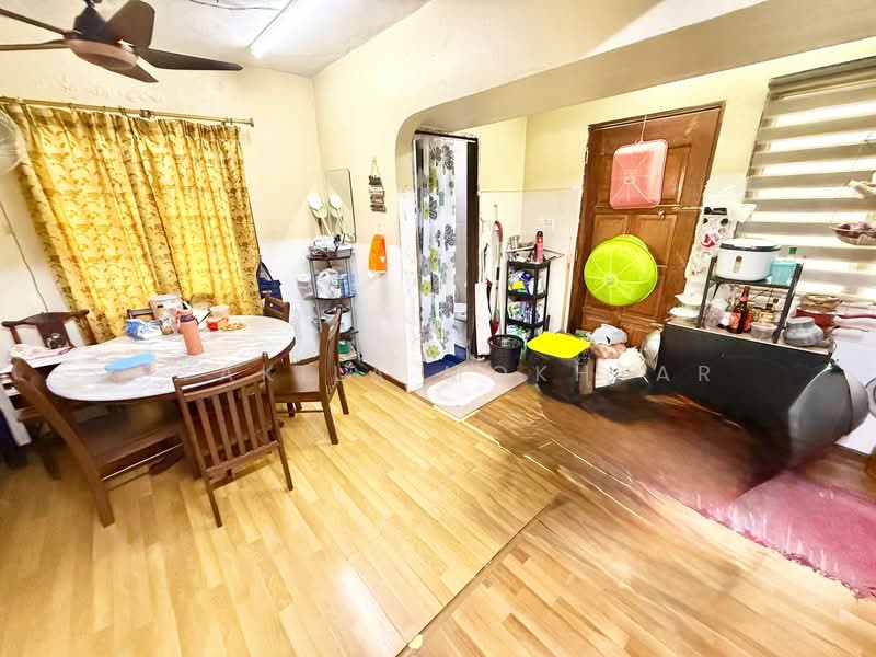 3-storey Terraced House for Sale in Taman Bukit Teratai (Ampang) - Syakila Mokhtar - Dining Room - PropertyGuru.com.my