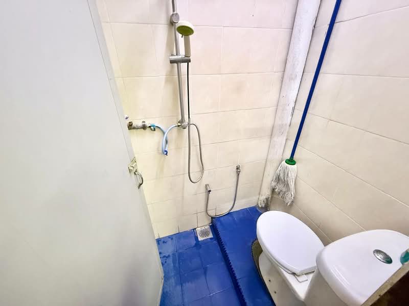 3-storey Terraced House for Sale in Taman Bukit Teratai (Ampang) - Syakila Mokhtar - Bathroom - PropertyGuru.com.my