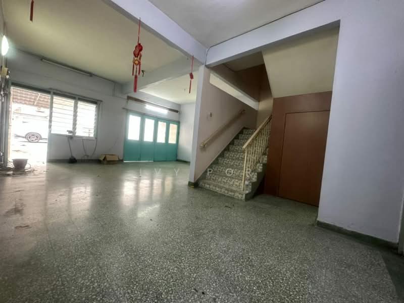 2-storey Terraced House for Sale in Teluk Gadong (Klang) - Ivy Por - Entrance - PropertyGuru.com.my