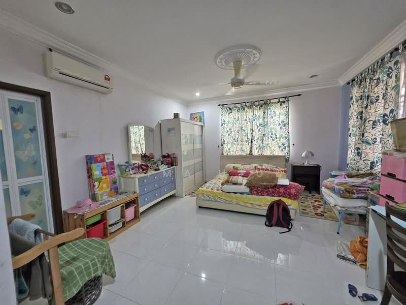 Bungalow Land for Sale in Bandar Bukit Mahkota (Bangi) - Syima Ujud - Bedroom - PropertyGuru.com.my