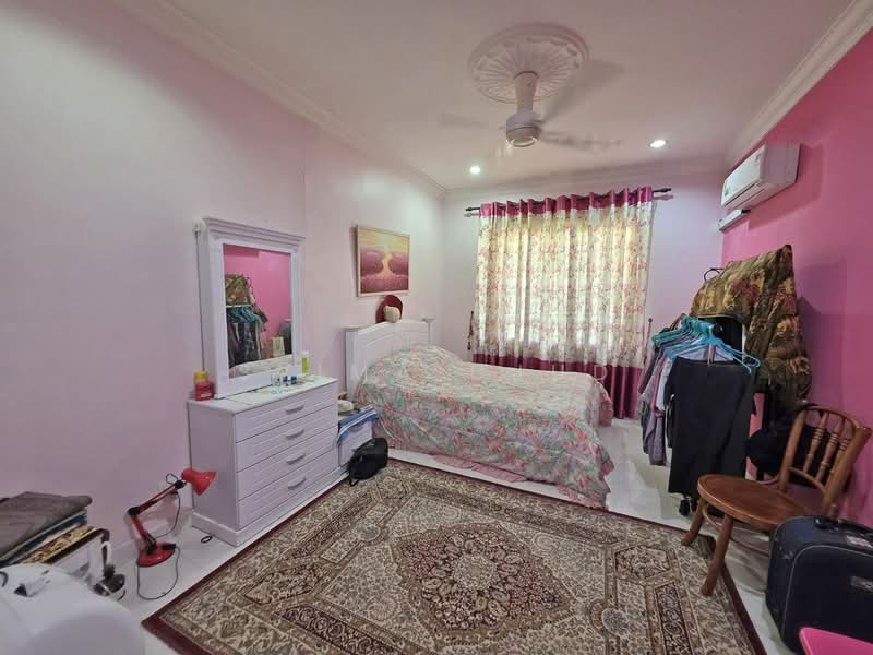 Bungalow Land for Sale in Bandar Bukit Mahkota (Bangi) - Syima Ujud - Bedroom - PropertyGuru.com.my