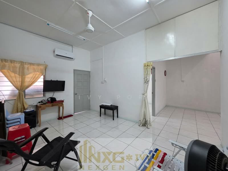 Rumah Teres 1 Tingkat untuk Dijual di Taman Sri Andalas (Klang) - Ivy Por - Living Room - PropertyGuru.com.my