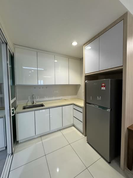 Servis Apartment untuk Dijual di Impiria Residensi Bukit Tinggi Klang - Eunice Lim - Kitchen - PropertyGuru.com.my