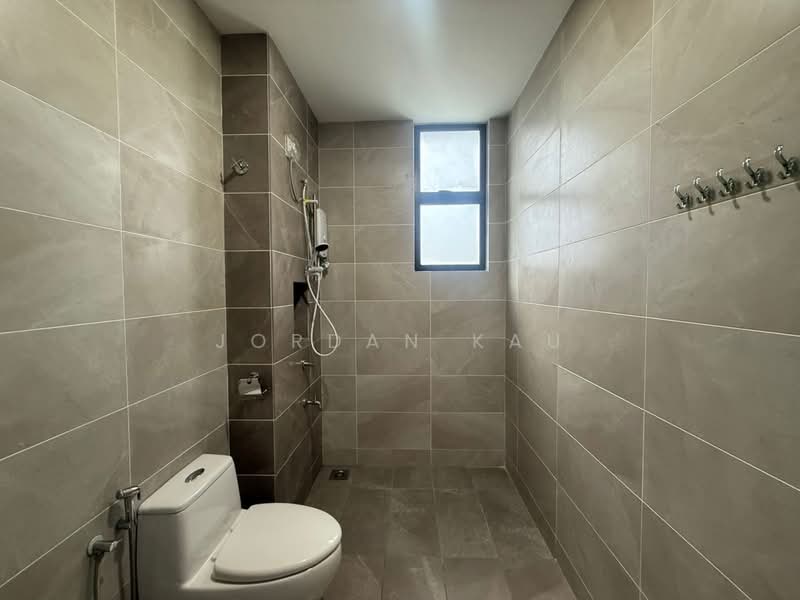Rumah Teres 2 Tingkat untuk Disewa di Bandar Baru Permas Jaya (Permas Jaya) - Jordan Kau - Bathroom - PropertyGuru.com.my