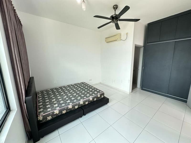 Servis Apartment untuk Disewa di The Sky Executive Suites - April Chin - Bedroom - PropertyGuru.com.my