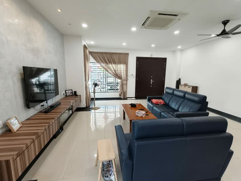 Rumah Berkembar untuk Dijual di Pontian (Johor) - David Ong - Living Room - PropertyGuru.com.my