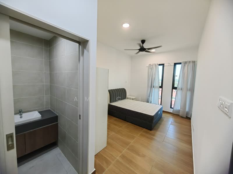 Condominium for Sale at Hillcrest Heights - Amy Chin - Bedroom - PropertyGuru.com.my
