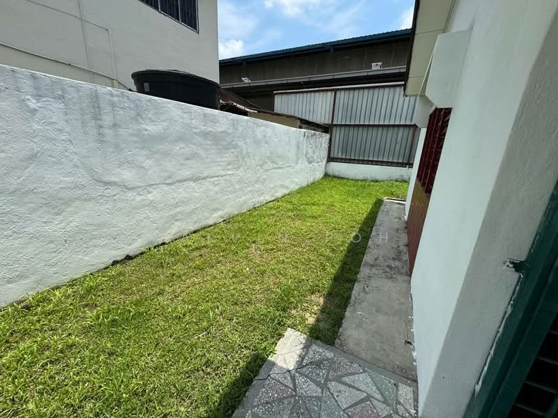Bungalow for Sale in Seri Kembangan (Selangor) - Calvin Poh - Exterior - PropertyGuru.com.my