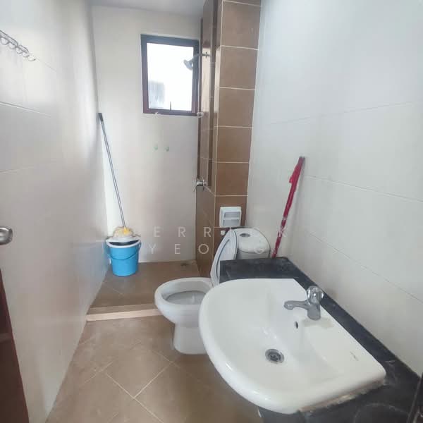 Apartment for Rent at Desa Idaman Residences - Derrick Yeong - Bathroom - PropertyGuru.com.my