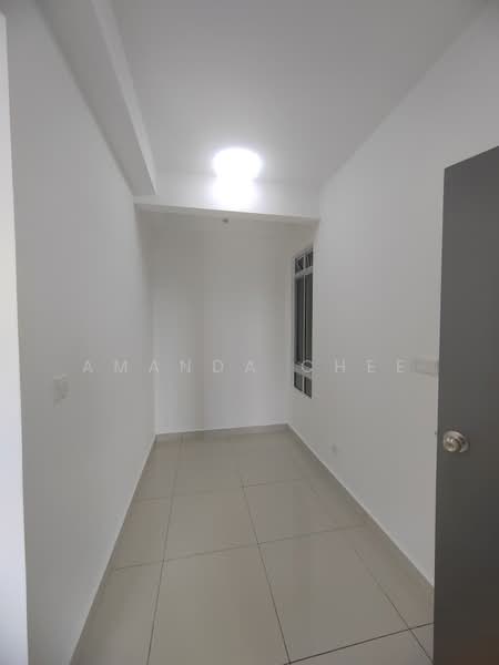 Apartment for Rent at Austin Suites (Permata Austin) - Amanda Chee - Corridor - PropertyGuru.com.my