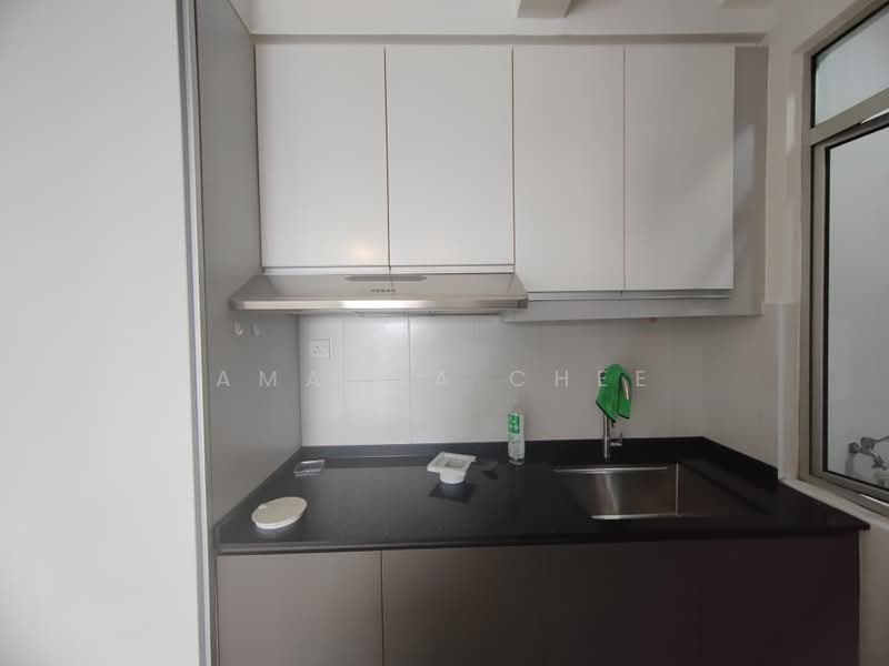 Apartment for Rent at Austin Suites (Permata Austin) - Amanda Chee - Kitchen - PropertyGuru.com.my