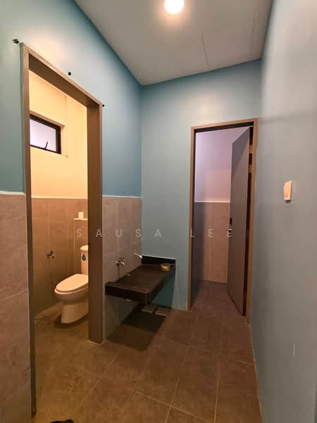 Kedai / Pejabat untuk Disewa di Eco Business Park 1 (Johor Bahru) - Sausa Lee - Bathroom - PropertyGuru.com.my