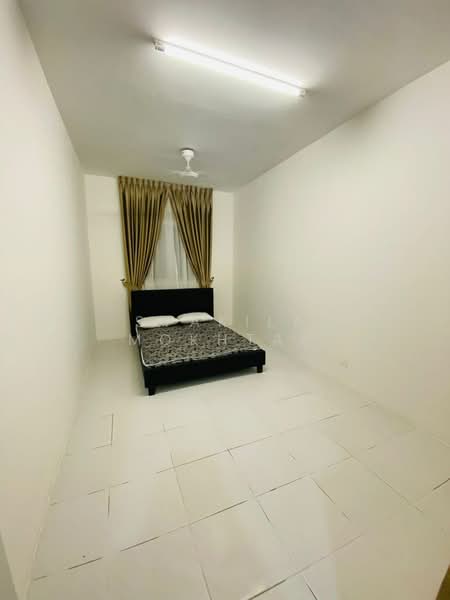 Kondominium untuk Disewa di Residensi Sateria - Syakila Mokhtar - Bedroom - PropertyGuru.com.my