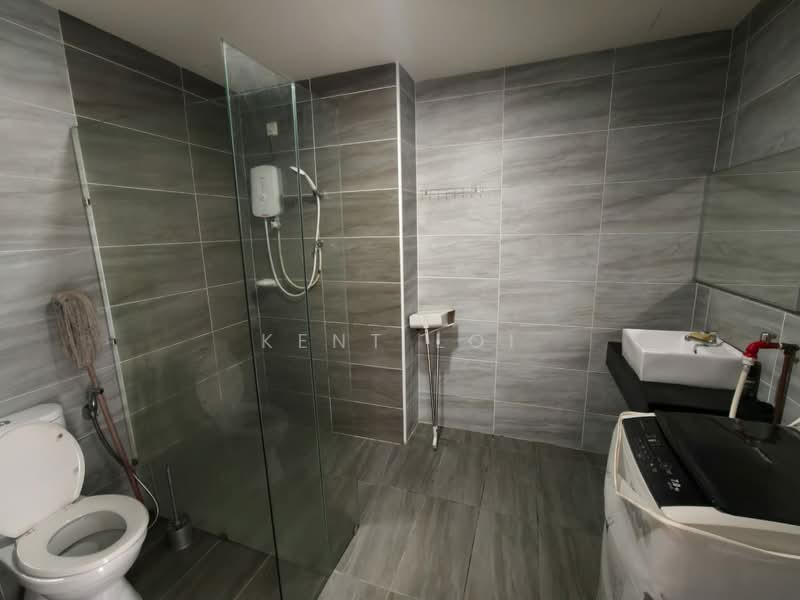 Service Residence for Rent at KSL Residence @ Daya - Kent Loi - Bathroom - PropertyGuru.com.my