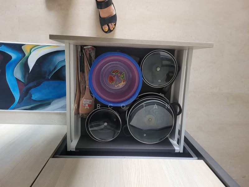 Service Residence for Sale at 10 Stonor - Marco Tan - Kitchen - PropertyGuru.com.my