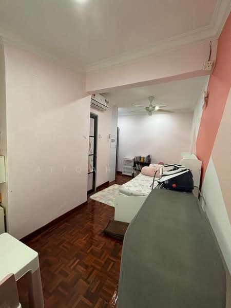 2-storey Terraced House for Sale in Bukit Jelutong (Shah Alam) - Afiqah zaidi - Bedroom - PropertyGuru.com.my
