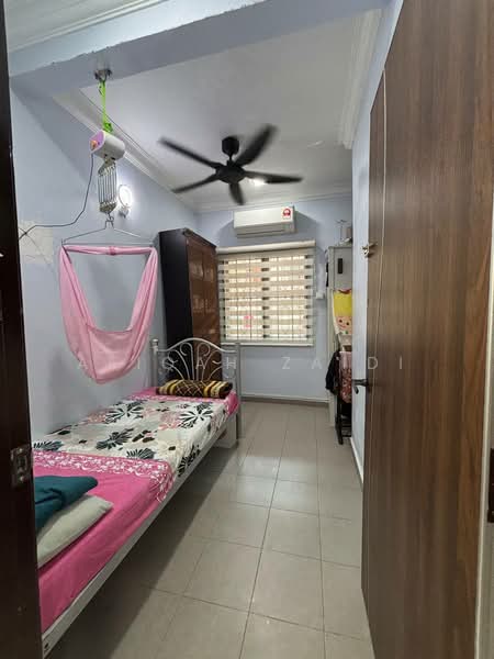 2-storey Terraced House for Sale in Bukit Jelutong (Shah Alam) - Afiqah zaidi - Bedroom - PropertyGuru.com.my