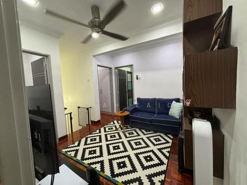 2-storey Terraced House for Sale in Bukit Jelutong (Shah Alam) - Afiqah zaidi - Living Room - PropertyGuru.com.my
