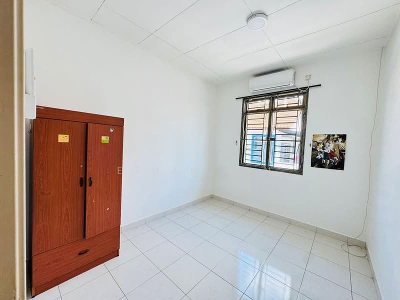 2-storey Terraced House for Sale in Austin (Johor Bahru) - Ethan Gan - Bedroom - PropertyGuru.com.my