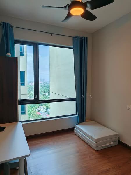 Servis Apartment untuk Dijual di Country Garden Central Park - June Tan - PropertyGuru.com.my
