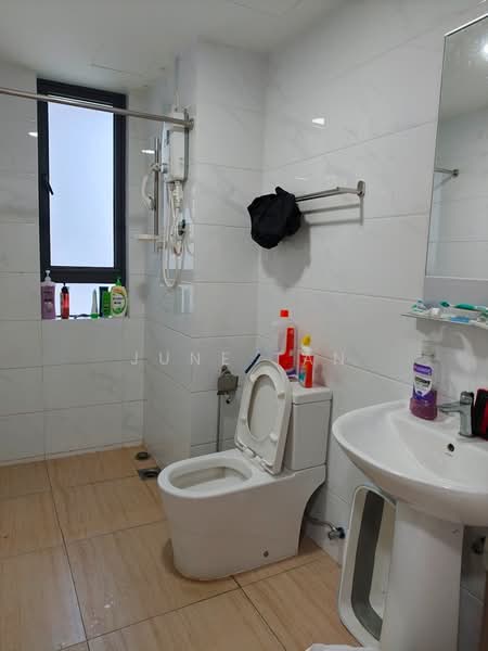 Servis Apartment untuk Dijual di Country Garden Central Park - June Tan - PropertyGuru.com.my