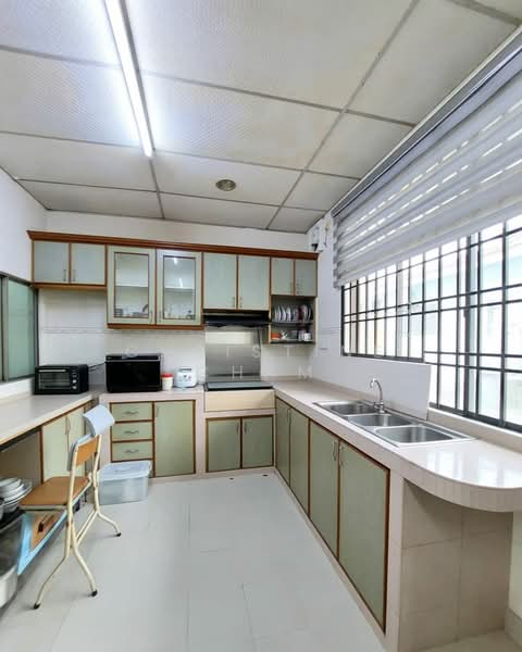 2-storey Terraced House for Sale in Kota Tinggi (Johor) - Christine Cham - Kitchen - PropertyGuru.com.my