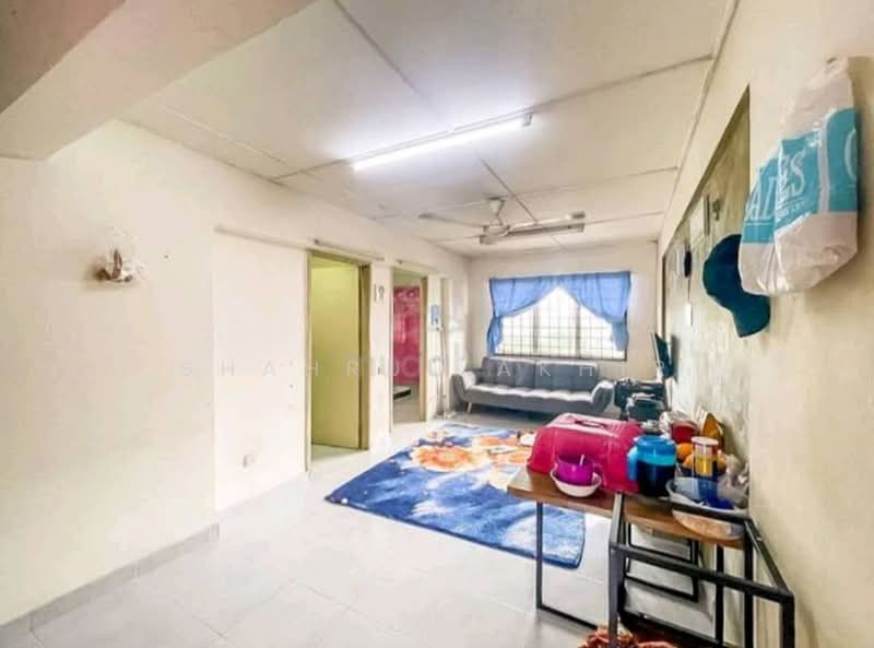 Apartment for Sale at Putra Damai - Shahrul Akhir - Living Room - PropertyGuru.com.my