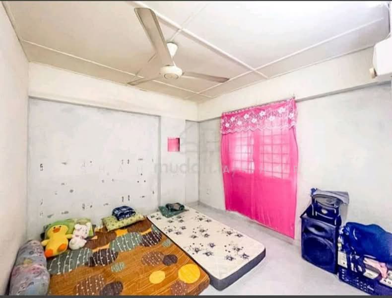 Apartment for Sale at Putra Damai - Shahrul Akhir - Bedroom - PropertyGuru.com.my