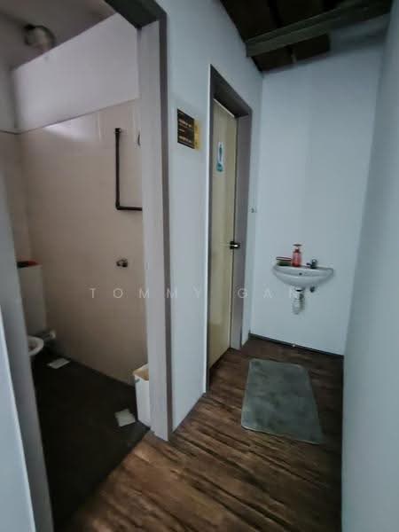 Shop / Office untuk Disewa di Butterworth (Penang) - Tommy Gan - Bathroom - PropertyGuru.com.my