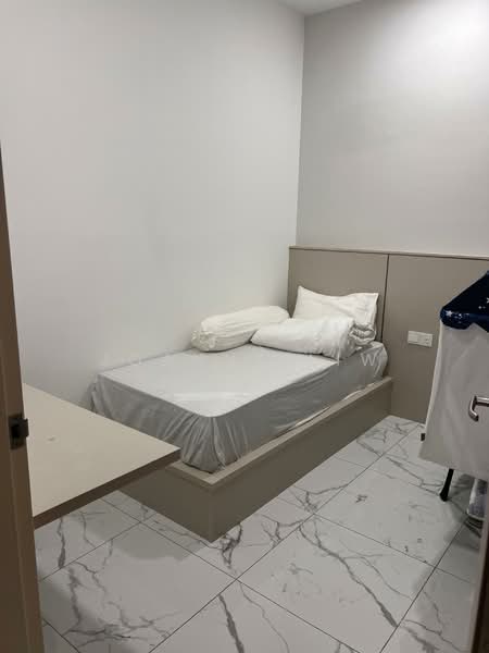 Kondominium untuk Disewa di QuayWest Residence - Joanne Liw - Bedroom - PropertyGuru.com.my