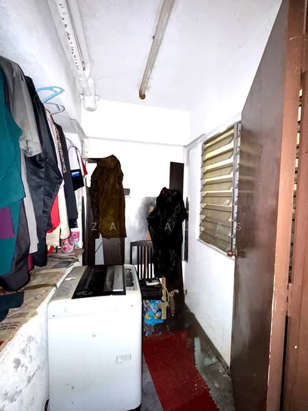 Apartment for Sale at Pangsapuri Lestari - Izzah Alias - PropertyGuru.com.my